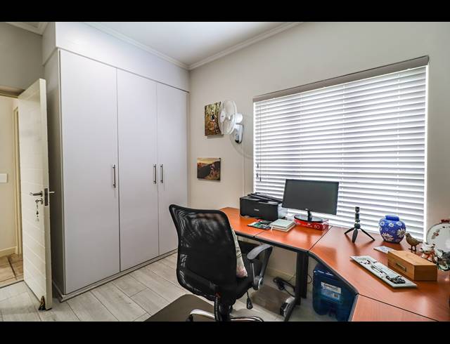 2 BEDROOM TOWNHOUSE FOR SALE IN BROADACRES
